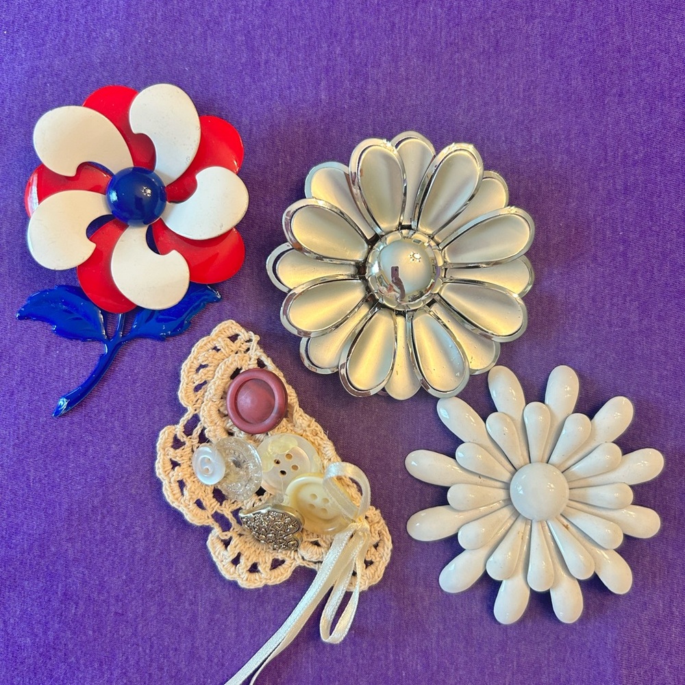 14 piece lot Ladies brooches - Picture 4 of 5